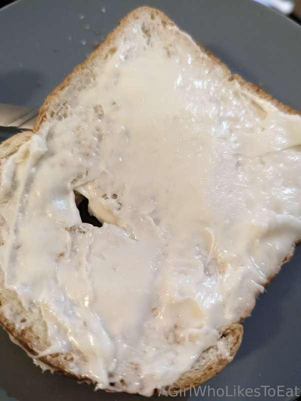 So I tried bread with icing yesterday... it was DELICIOUS.....