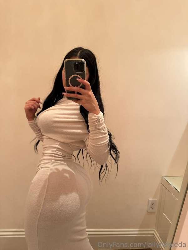 Phone covering my face, oh well. We all know what you came h..