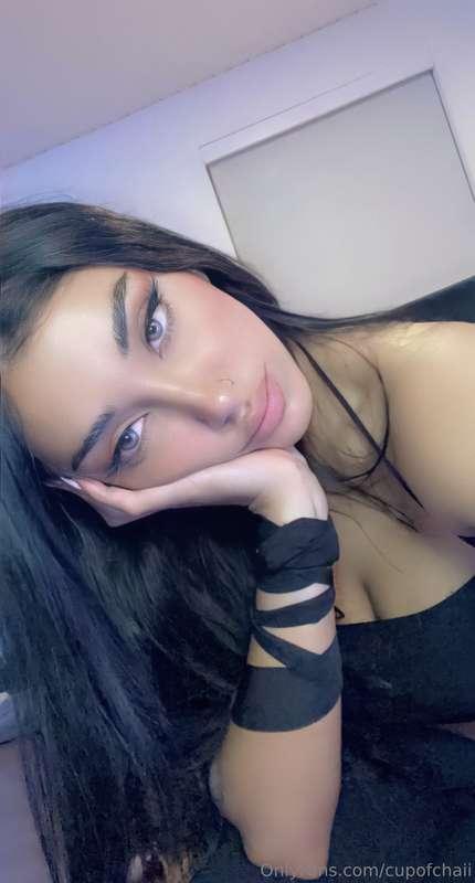 Are you looking at my eyes? 👀