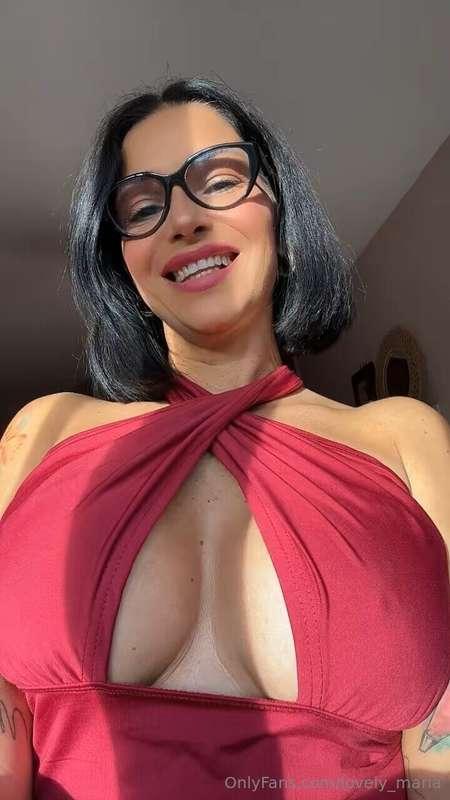 it’s getting hot in my DMs… 🥵🔥 wanna join the fun? DM me now..