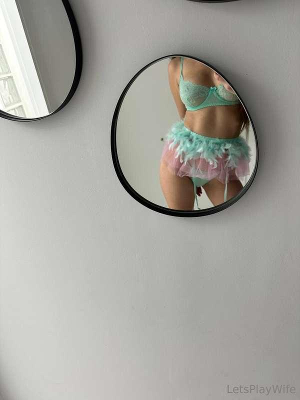Honey, have you ever had sex in front of a mirror?🤭❤️ I'm ve..