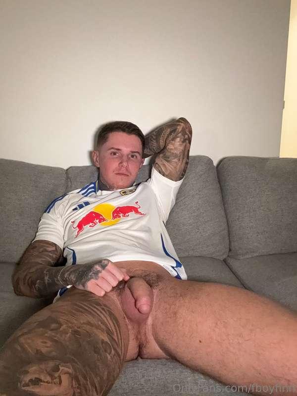 I've brought you an afternoon snack 😜