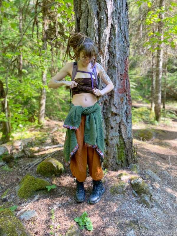 vetiver image #1