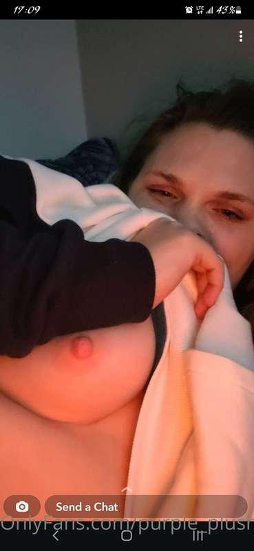 Lazy day means no bra!