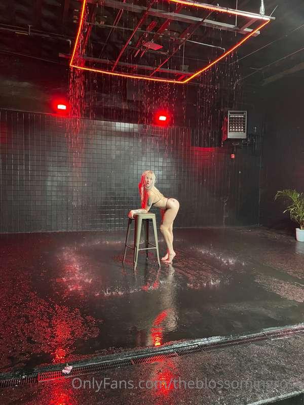 got all wet and wild at my shoot today with friends! Pics co..
