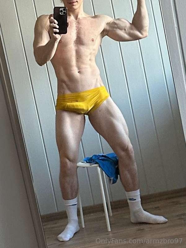armzbro97 image #0