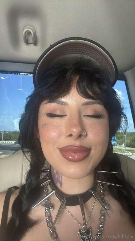 yall fucking with freckles? 
