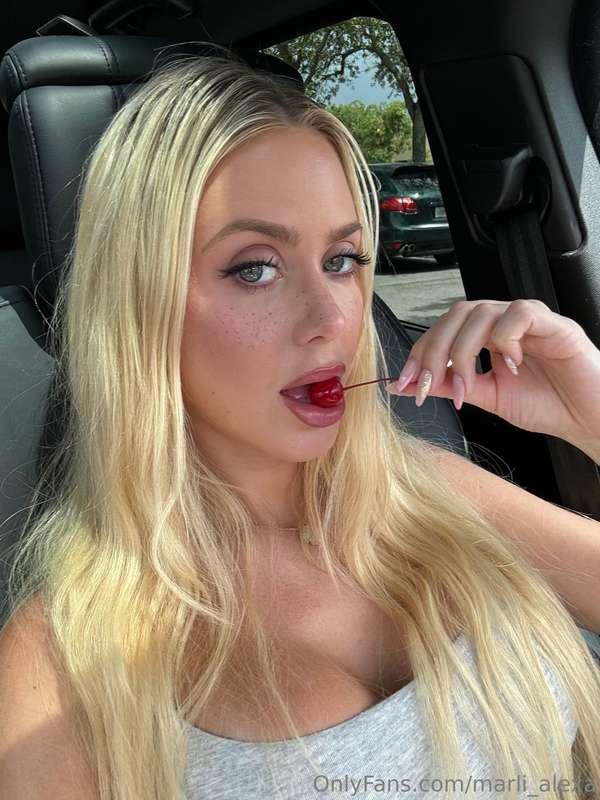 ready to pop my cherry 🍒
