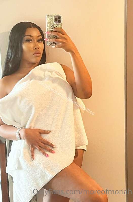 Tip me under this post if you want me to remove the towel fo..