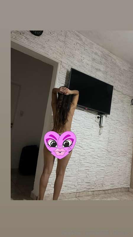 Suscríbete para ver más fotos mías 