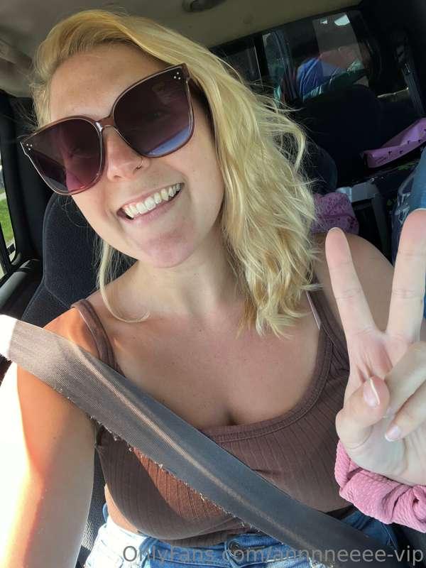 Off to be a bush gal 🏕️ 🌲 🌳 ☀️