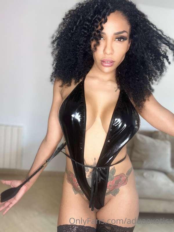 We started the week wild, I want to be your mistress and use..