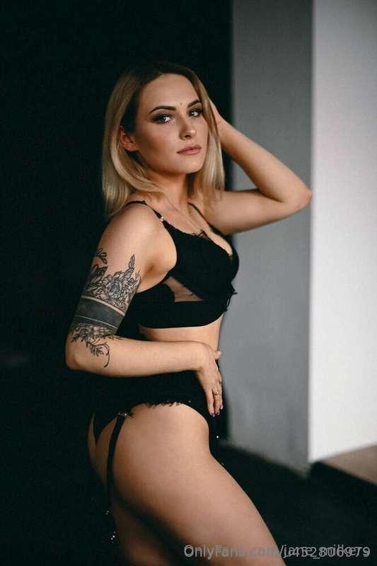 💖𝐅𝐑𝐄𝐄𝐄 𝐒𝐔𝐁𝐒𝐂𝐑𝐈𝐏𝐓𝐈𝐎𝐍💖@@alexa_blondi A hot hottie with a stunn..