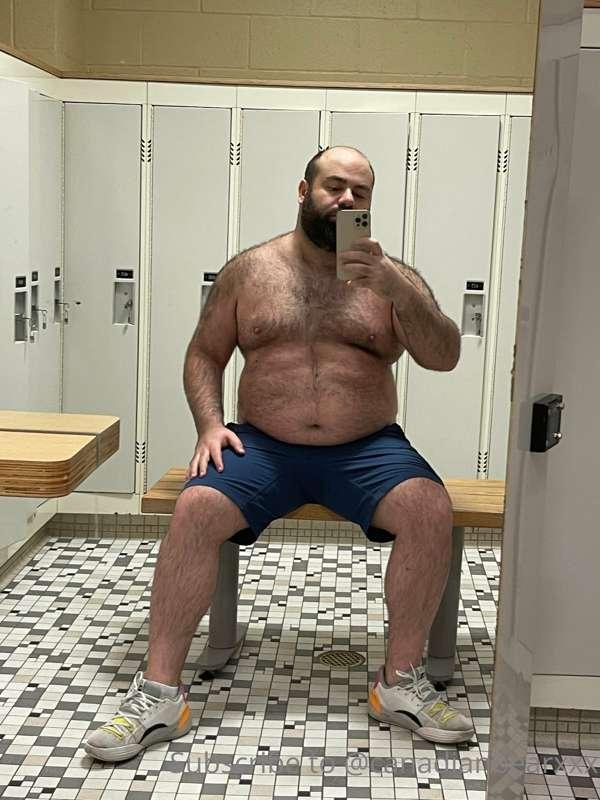 More beef on Onlyfans.Com/canadianbearxxx