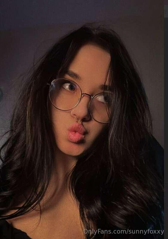 🔥 🔥 🔥
Daddy, I'm so horny and I don't know what to do🫦
Can y..