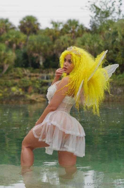 This little fairy is gonna grant you a wish for each load yo..