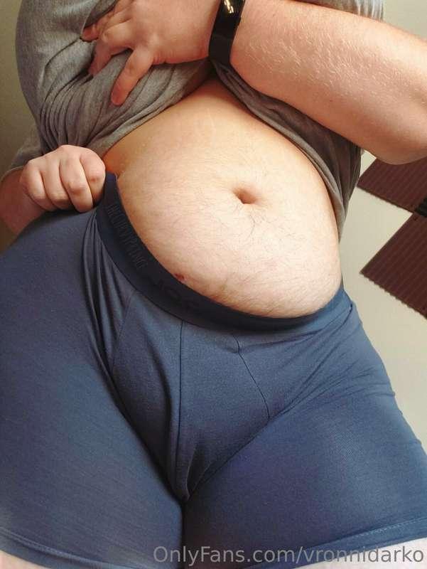 thecurvyprince image #1