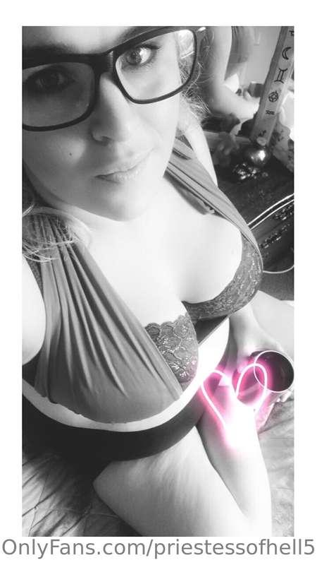 When you turn a birthday present into a new work outfit 🤣 ow..