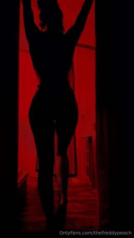 Wanna see more? Unlock yesterdays post 😘