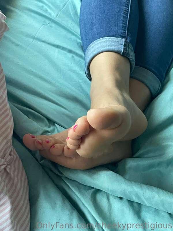 cheekyprestigious image #4