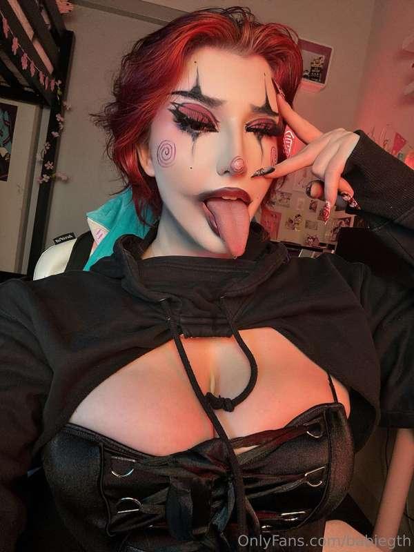 Halloween may be over but I'm never done being freaky 🤡
