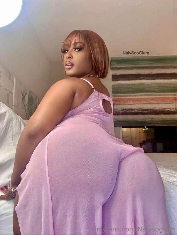 Don’t forget it’s $3 Sunday on my VIP Onlyfans page 💗 @NaiyS..