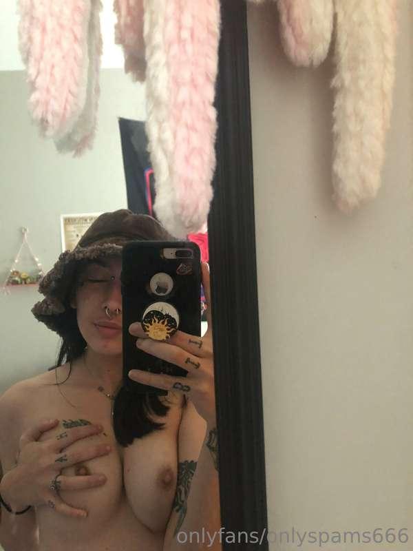 good afternoon !!! 🌞 do you like my hat? ✨✨