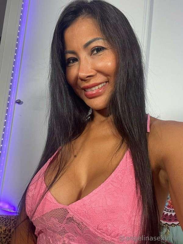 Now I'm wake up and very horny🤩 Are you ready?

My pussy hun..
