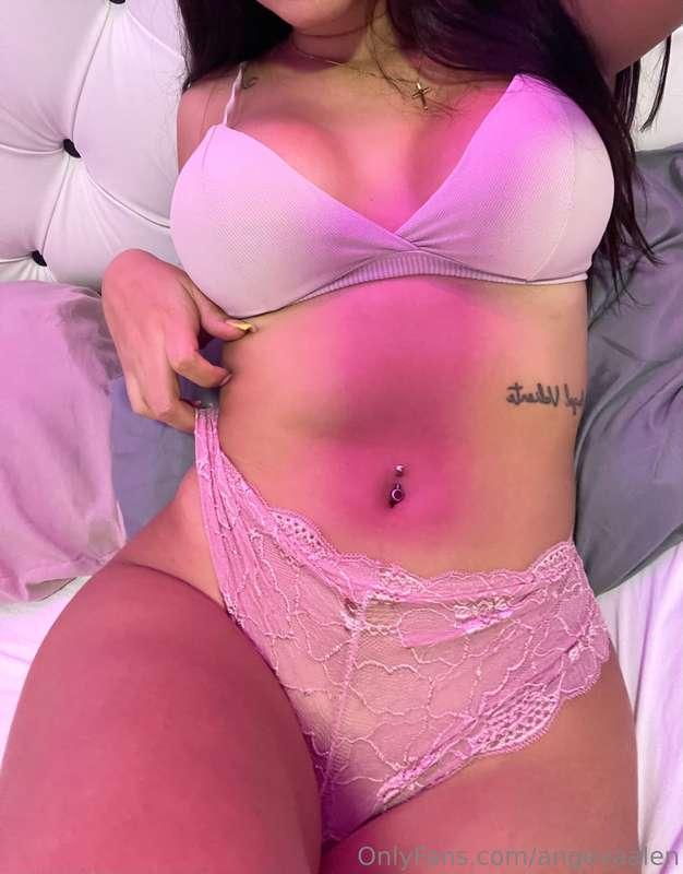 Undress me daddy 😈