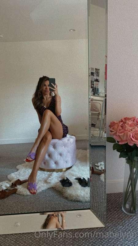 What shoes should I wear today? Help me pick 😇