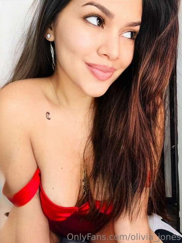 What's your favorite thing about me? 🔥🔥🔥