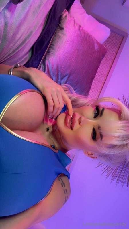 Wanna see me get filthy? 🎥 $20 for a dirty surprise video 💋 ..