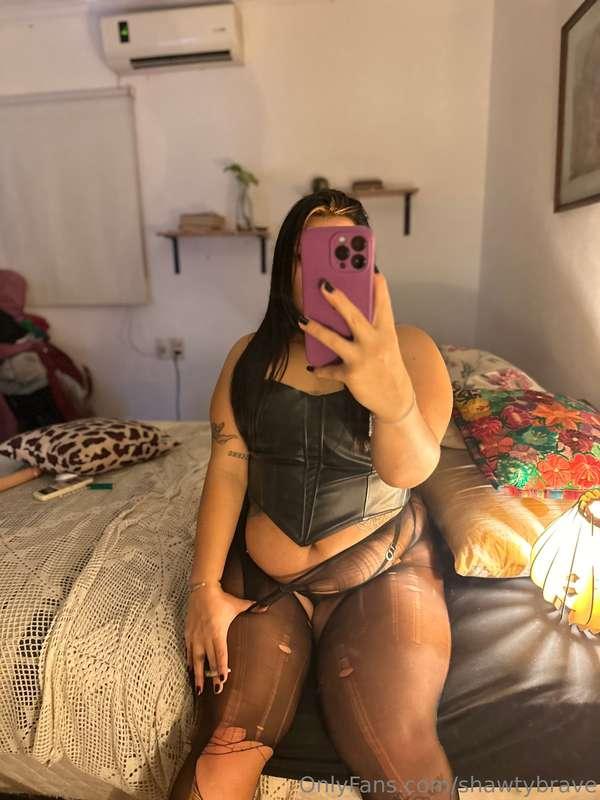 @SHAWTYBRAVEVIP for more and all explicit content ⛓️‼️ go wa..