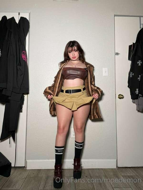 Late night surprise 🖤🤎