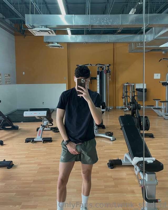 why am I always horny when I’m at the gym😩
