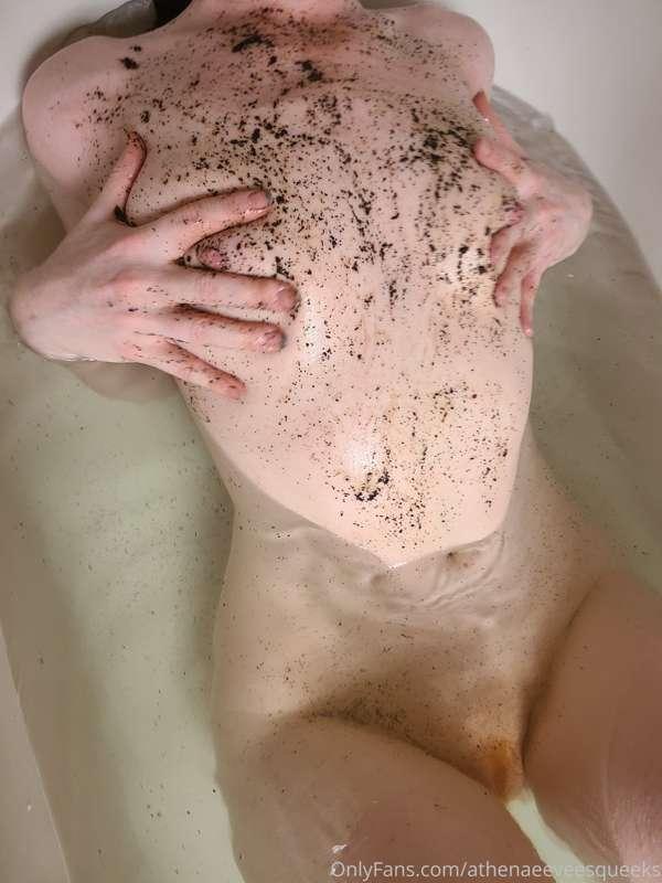 athenaeeveesqueeks image #10