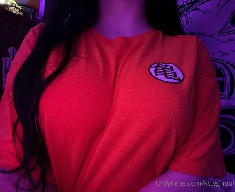 do you know what anime this shirt is from?

swipe left to se..