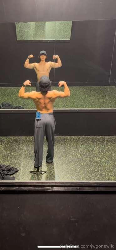 Working out with my girl…you know what happens next 🫢 