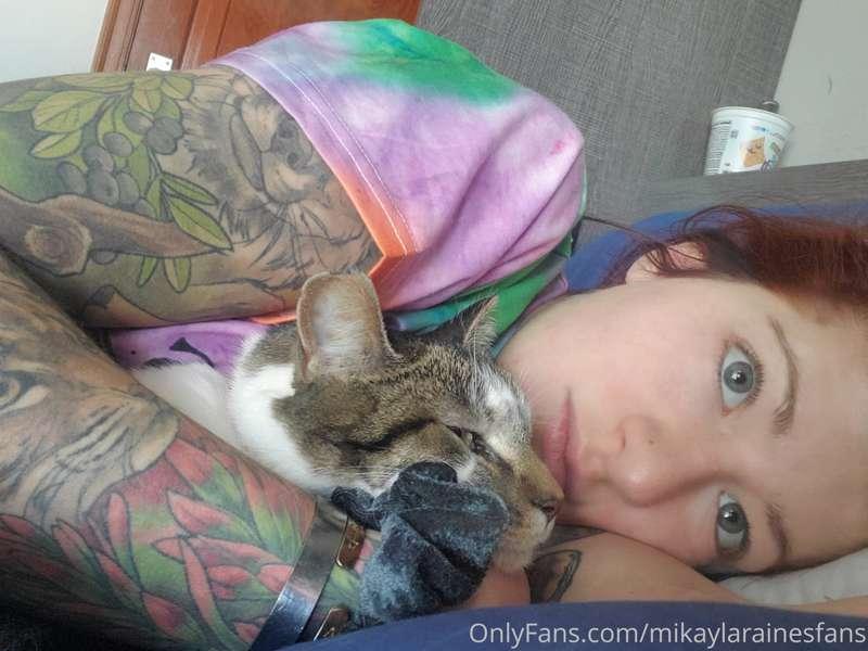 Notch the cuddler