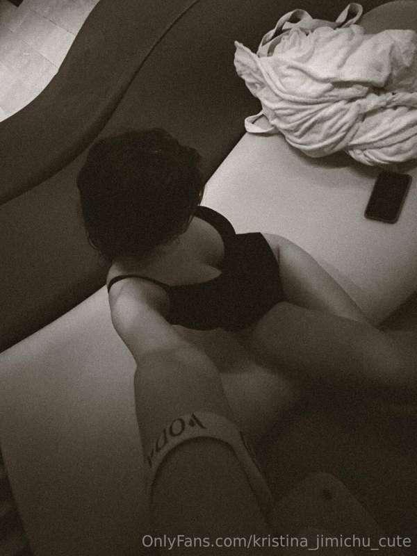 Do you like black and white pictures?
It's like your youth, ..
