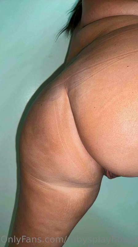 I just found out my STEP SISTER @familyfunxxx has an onlyfan..