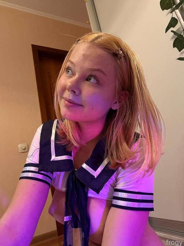 u think we can play today?🐸


♡ #cute #schoolgirl #teen #nextdoorgirl #gfe #college #young #smallboobs #ass #tiny ♡