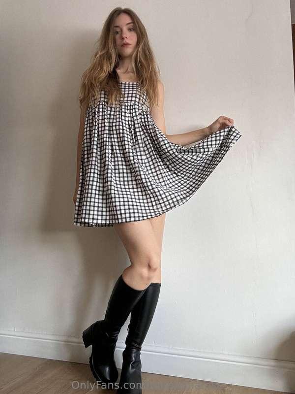 Is this dress and the boots a good combo? 💕