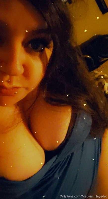 Hi babies! Going out of town today and won't return til Mond..