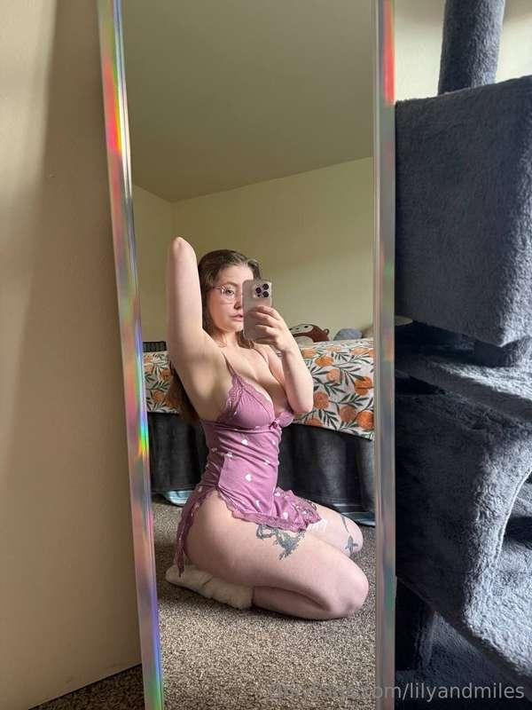 I might have made a verrrry hot video in this outfit🤭 check ..