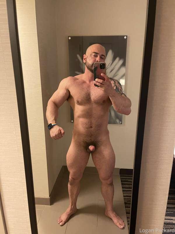 Sorry I haven’t been updating my OF recently. I’ve been apar..