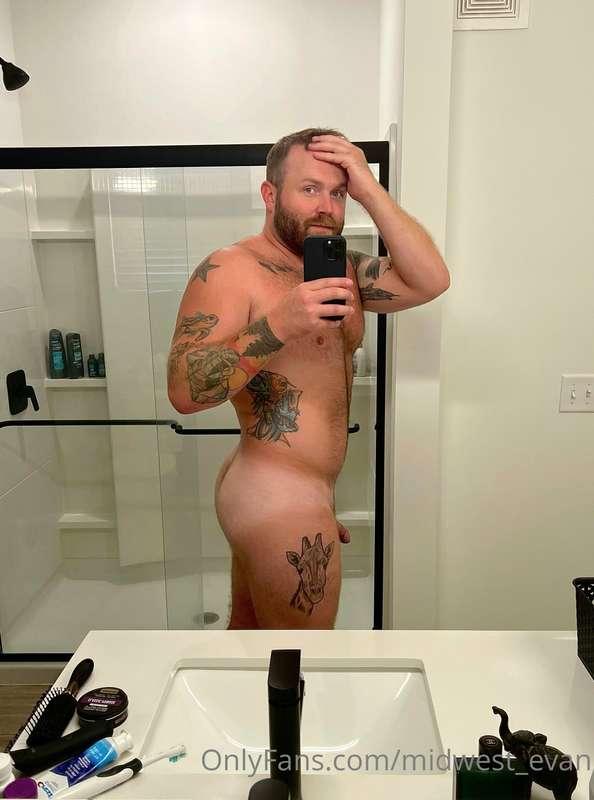 Well last week was exhausting, but all moved into my new pla..