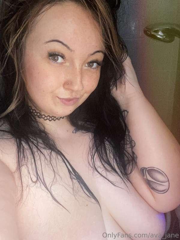 Too hot for clothes so a cold shower it is 🥵🚿  tip me so I c..