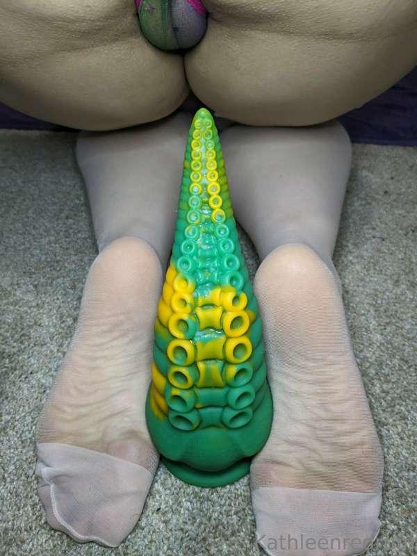 Took my new dildo for a test run!! Look closely at the tip o..