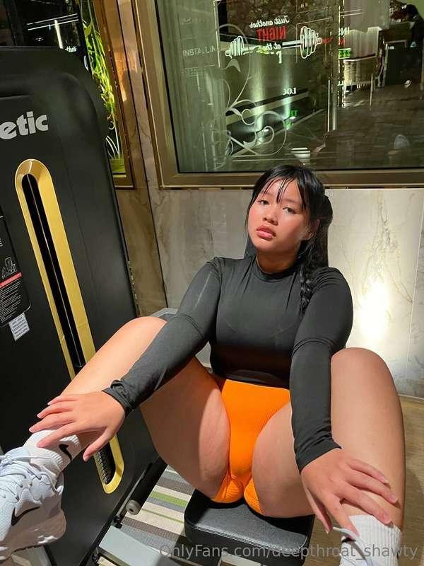 POV: you come to the gym and see me in this position 😈 What ..
